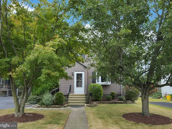 133 Eaton Ave, Hamilton, NJ 08619