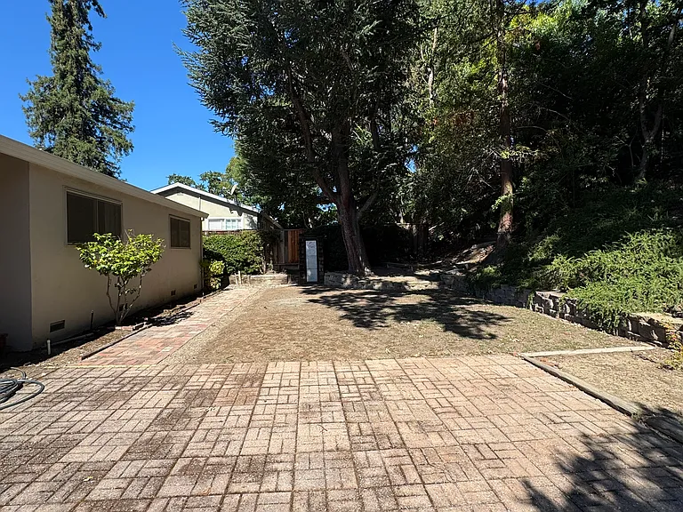 227 Ramona Rd — Photo 35