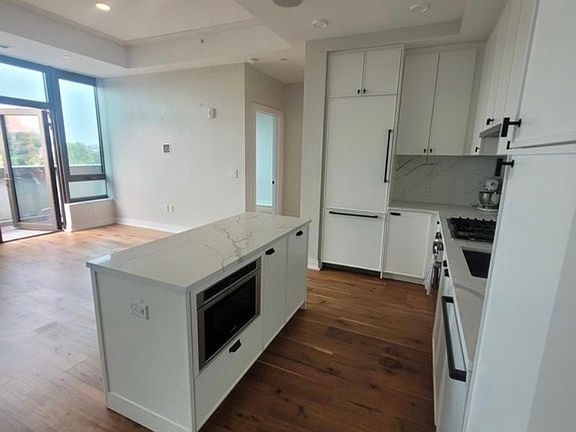 2nd image of 1111 Pennsylvania Ave SE #406