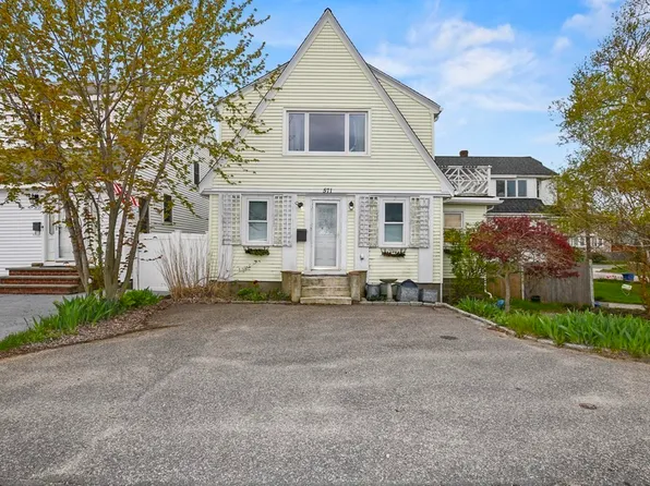 571 Quincy Shore Dr, Quincy, MA 02171