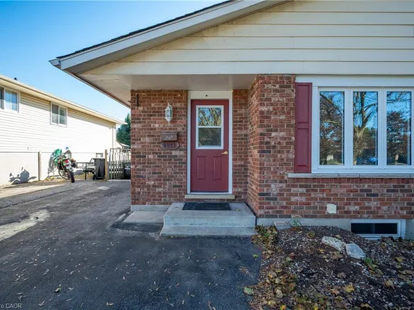 1073 Langs Cir, Cambridge, ON N3H 5E6