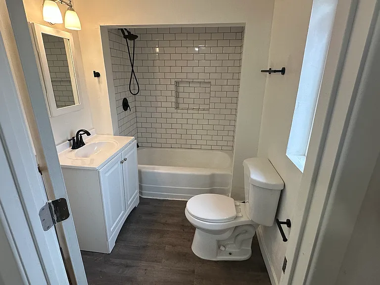 227 W Church Ave — Photo 13
