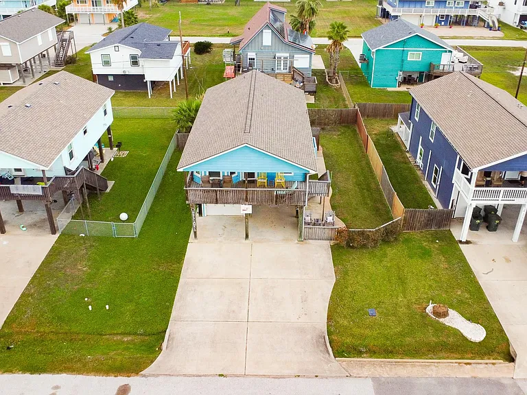 4131 Jackson Dr — Photo 41