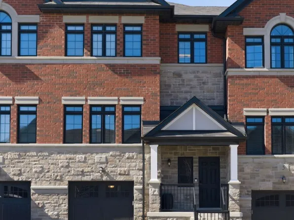 7 Gord Matthews Way, Uxbridge, ON L9P 0E9