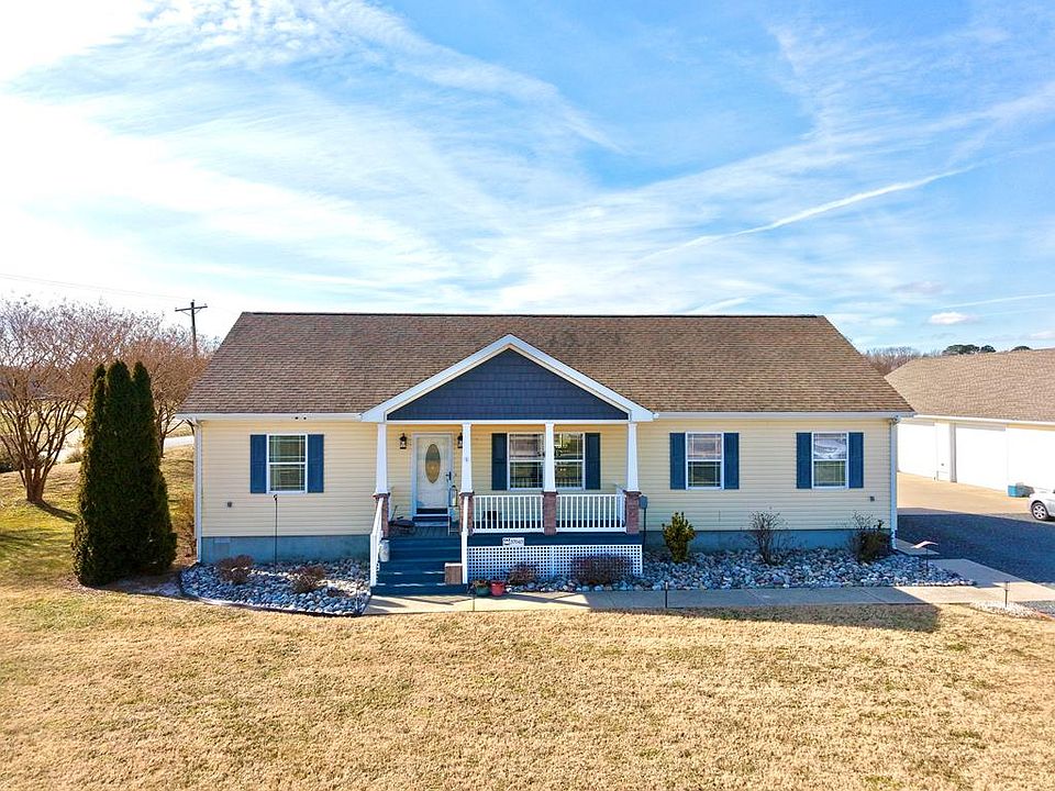 1st image of 37045 Blue Crab Cir