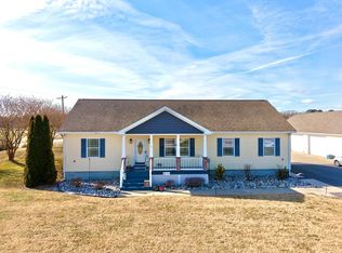 37045 Blue Crab Cir, Painter, VA 23420
