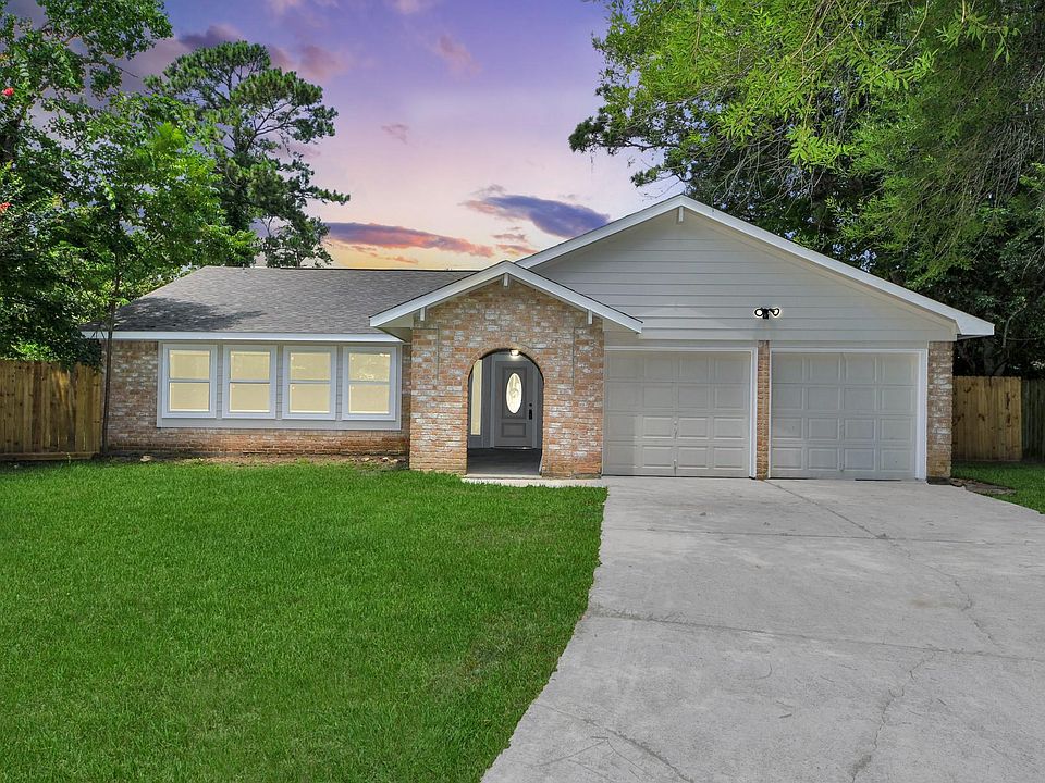 1st image of 23007 Baneberry Dr