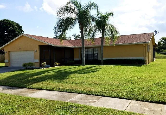 3 bed, 2.0 bath, 1657 sqft, $3,700 — Photo 1