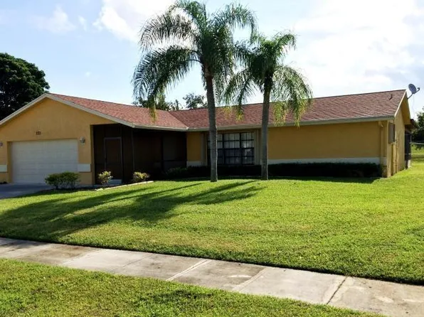 221 Bilbao St, Royal Palm Beach, FL 33411