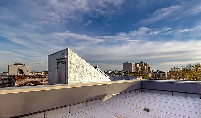 Rented by Cityside Rentals Corp | media 29