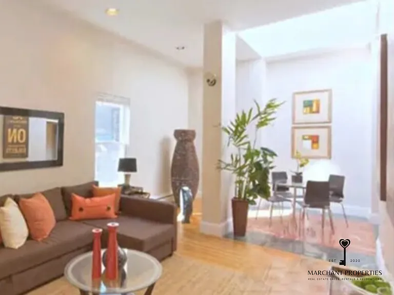 1000 Memorial Dr #2R — Photo 2