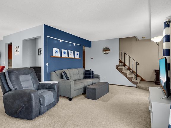4th image of 2201 Stroden Cir