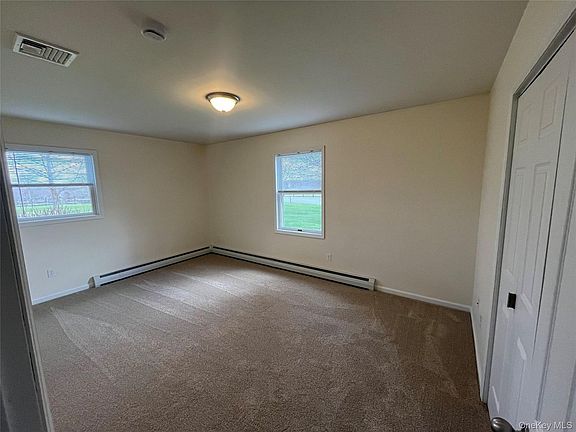 5th image of 867 Van Wagner Rd APT A