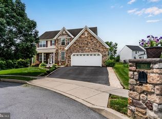 1808 Boxwood Cv, Palmyra, PA 17078