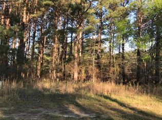 1513 River Pointe Dr, Albany, GA 31701