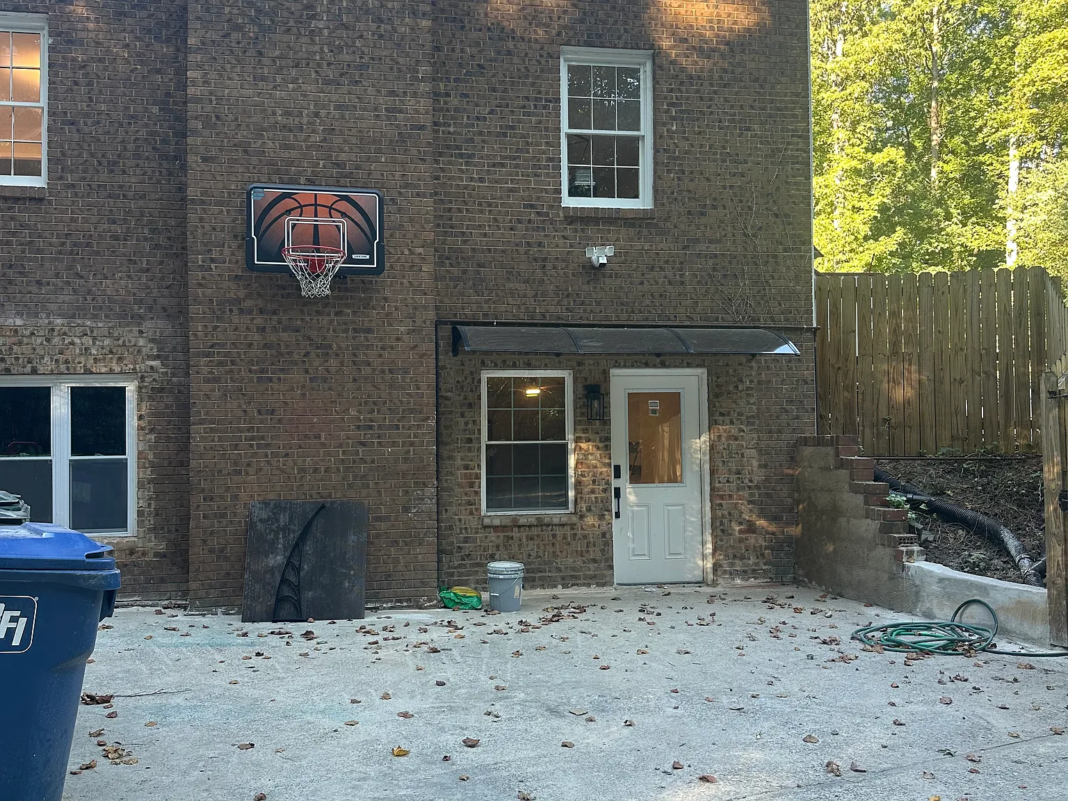 2 bed, 2747 sqft, $1,800 — Photo 4