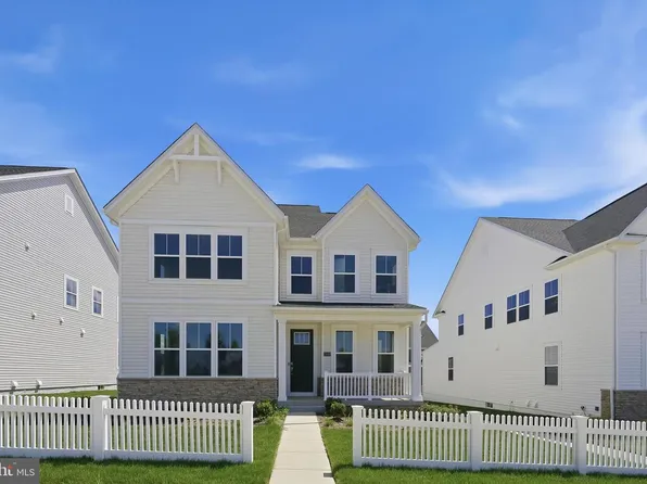 17053 Gathering St, Boyds, MD 20841