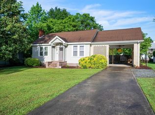 9 Shamrock Ln, Greenville, SC 29609