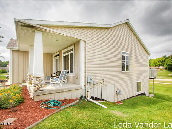 4th image of 7449 Katie Ln
