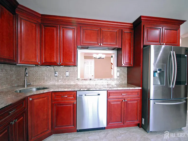 96 Brewster Cir — Photo 10