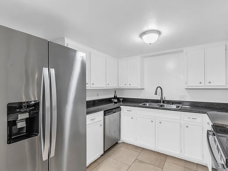 3432 Normandy Ave — Photo 8