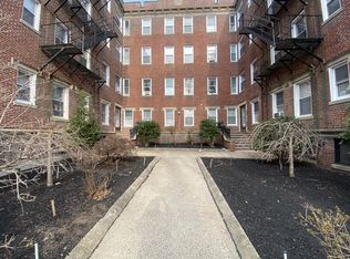 12 Agassiz St #20, Cambridge, MA 02140