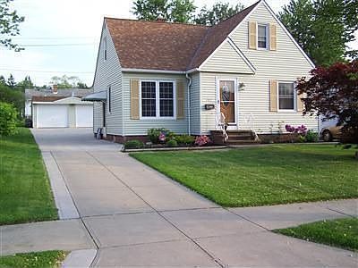 1st image of 3517 Center Dr