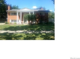 2850 Koper Dr, Sterling Heights, MI 48310