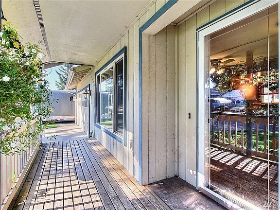 2nd image of 416 Volesky Dr SE