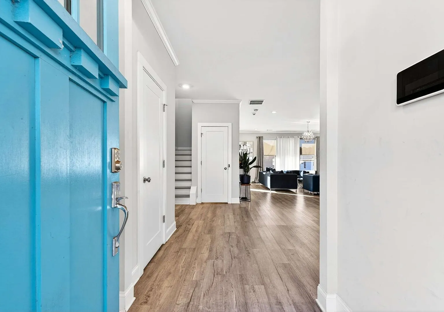 Welcome to a rental that actually feels like home — Photo 2