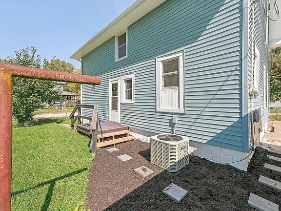 5th image of 400 S 18th St