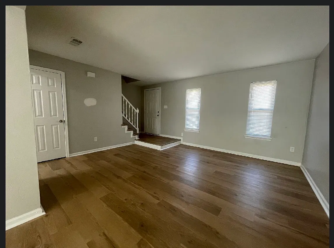 3 bed, 1.5 bath, 1500 sqft, $2,000 — Photo 2