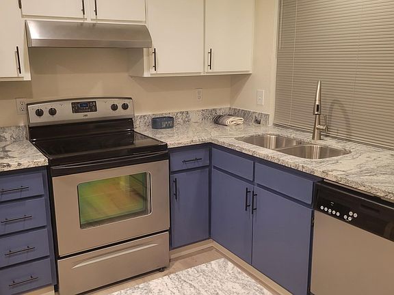 2nd image of 2824 K St SE