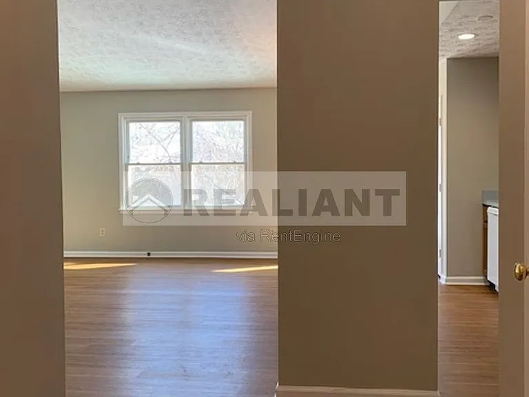 1412 Ritchie Ct — Photo 8