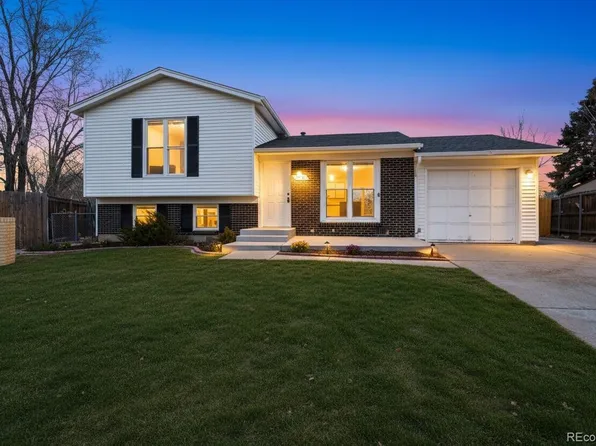 2680 S Mobile Way, Aurora, CO 80013