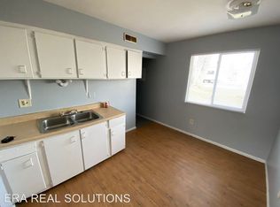 2402 Velma Ave, Columbus, OH 43211