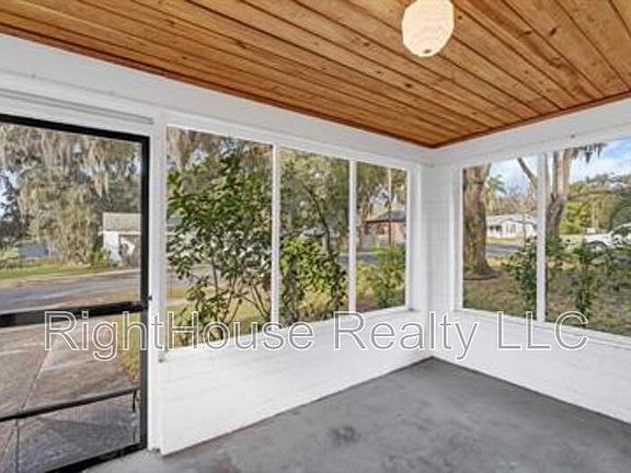 3rd image of 418 Euclid Ave