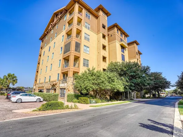1000 The Cape #43, Horseshoe Bay, TX 78657