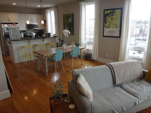 2nd image of 173 Hampshire St APT 3