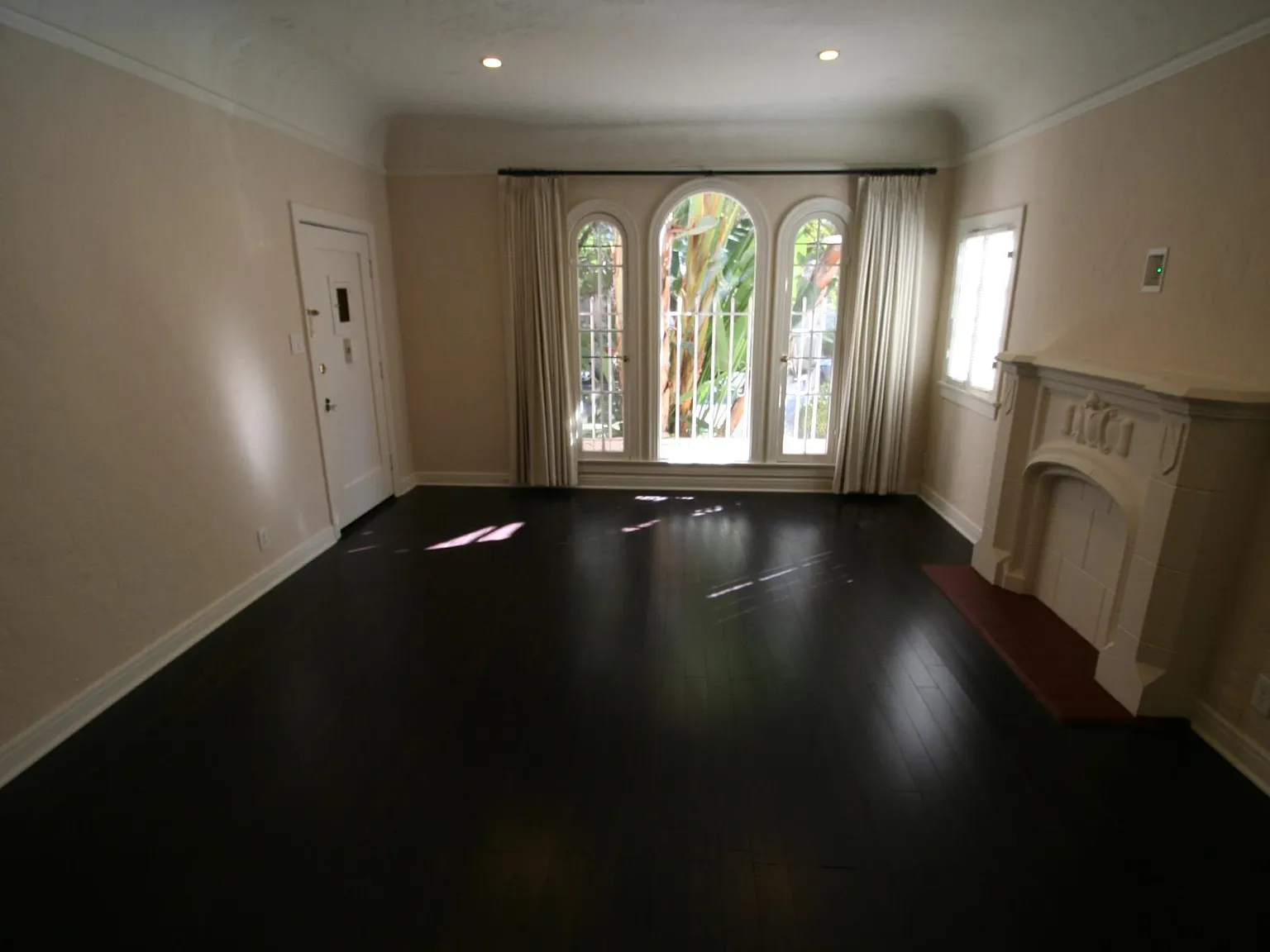 2 bed, 1450 sqft, $3,725 — Photo 4