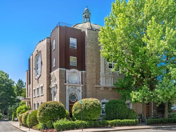 515 Centre St APT 2, Newton, MA 02458