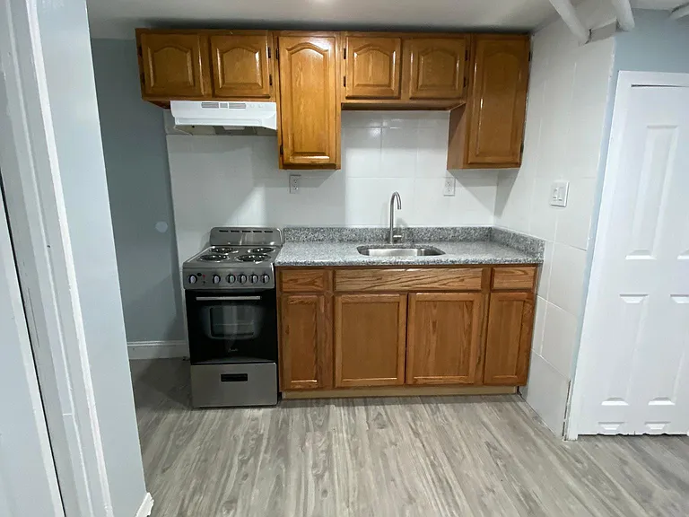 5305 Akron St #LOWER LEVEL — Photo 2