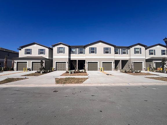 3rd image of 8333 Crescent Oaks Dr