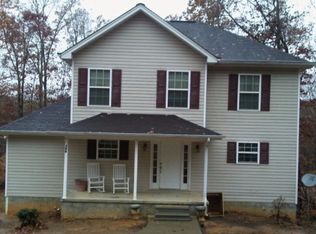 199 Oakwood Manor Dr, Chatsworth, GA 30705