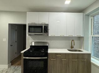 26 Bergen Ave #1L, Jersey City, NJ 07305