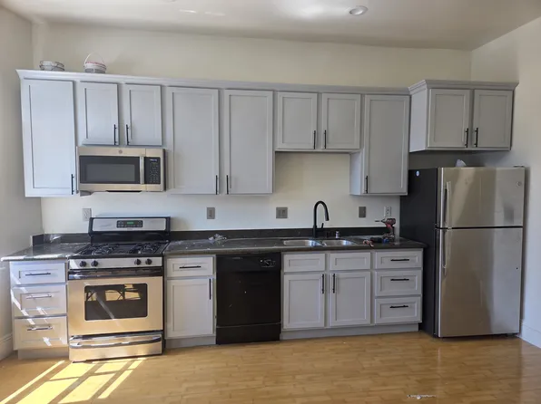 2597 Telegraph Ave APT B, Berkeley, CA 94704