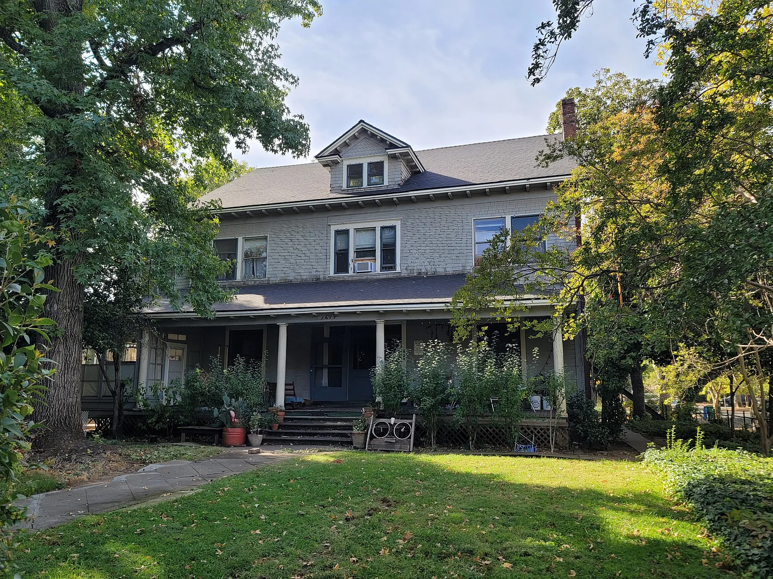 2 bed, $1,325 — Photo 3