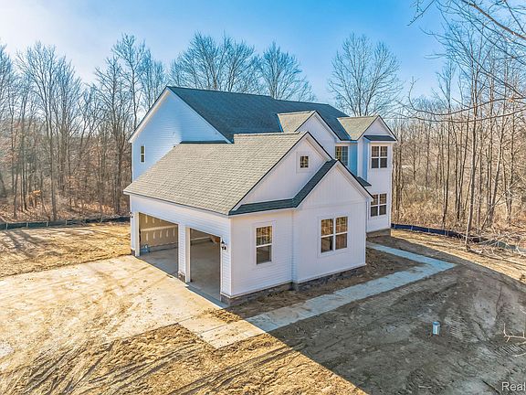 3rd image of LOT 1 Pinckney Rd