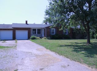 5375 Overhead Bridge Rd, Benton, IL 62812