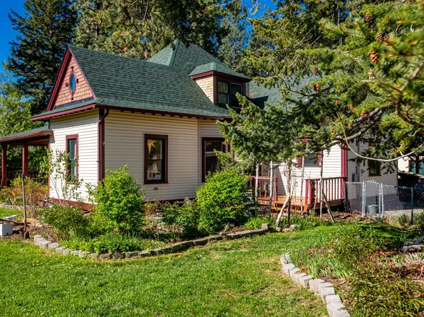 915 Vans Ave, Columbia Falls, MT 59912